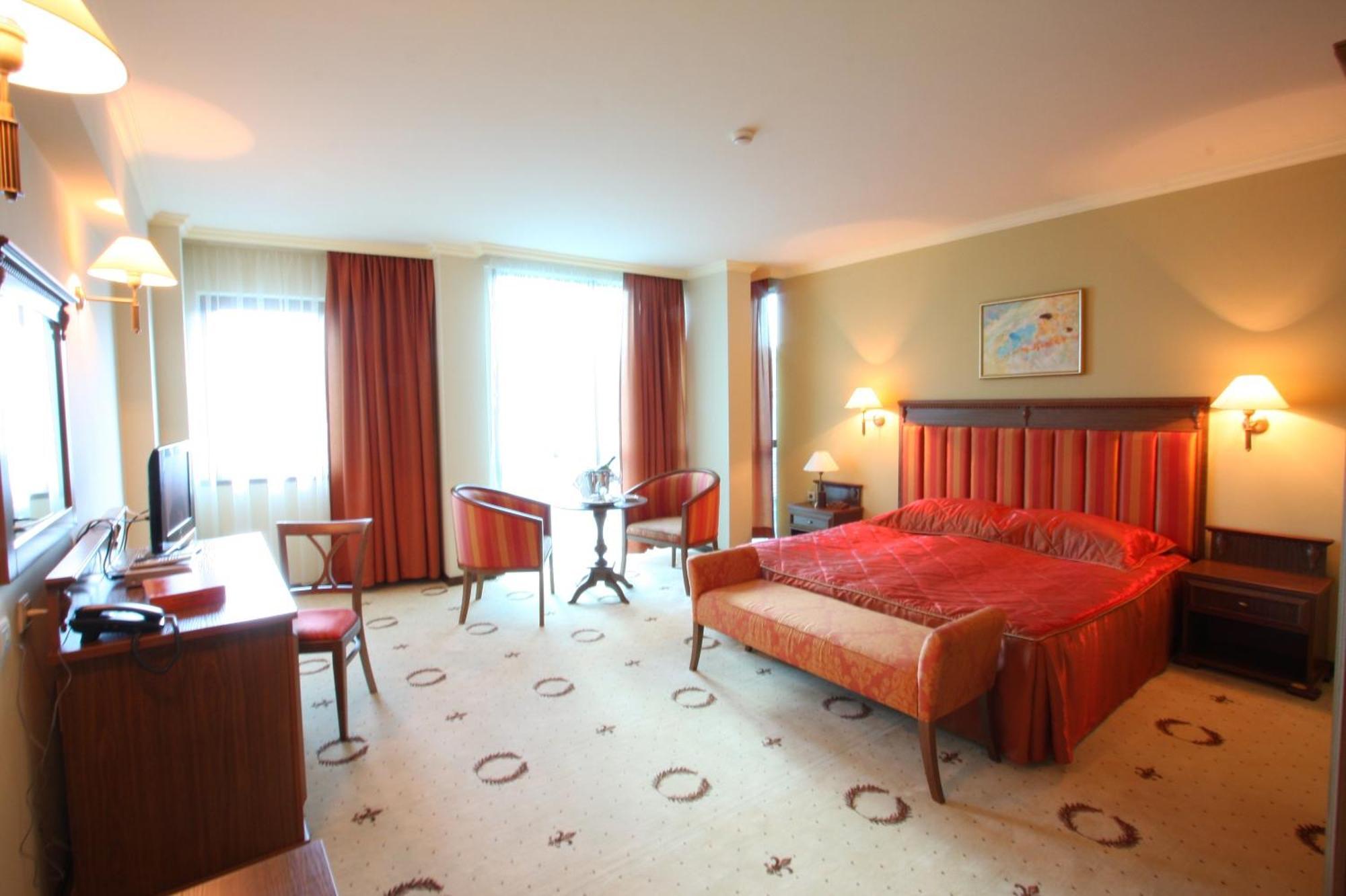 Efir Hotell Stara Zagora Exteriör bild