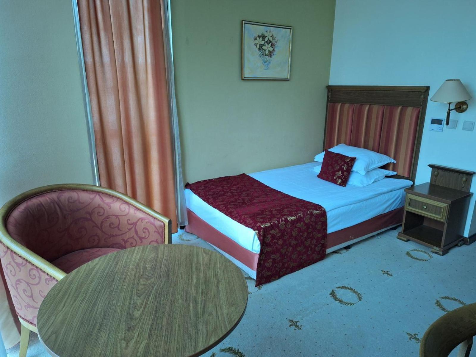 Efir Hotell Stara Zagora Exteriör bild