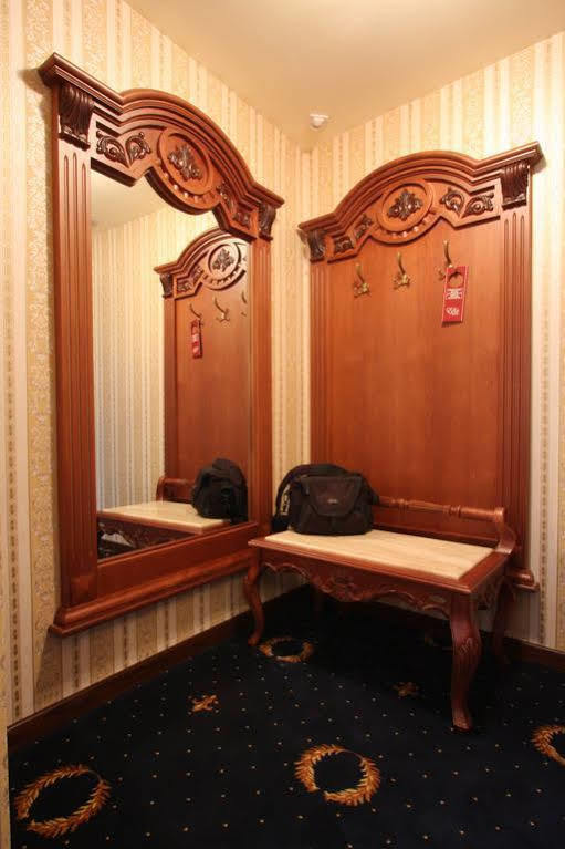Efir Hotell Stara Zagora Exteriör bild